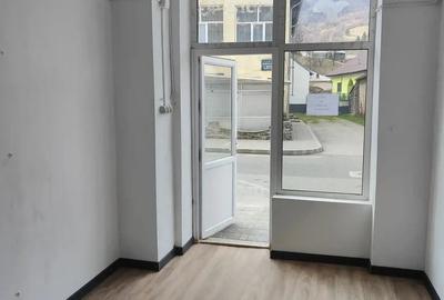 Vand spatiu comercial - 5