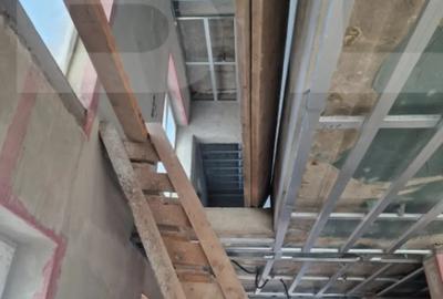 Casă cu 5 camere cu Teren 800 Mp în Central - 18