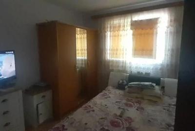 Apartament cu 3 camere decomandat în Pașcani - 1