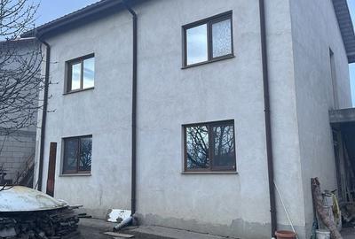 Casă cu 4 camere cu Teren 333 Mp în Central - 7