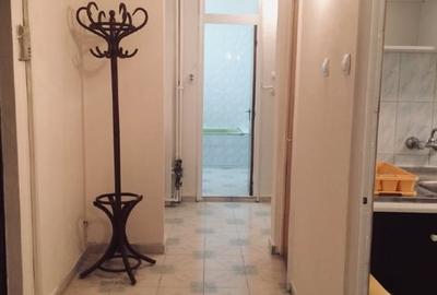 Apartament cu 2 camere decomandat în Rahova - 4