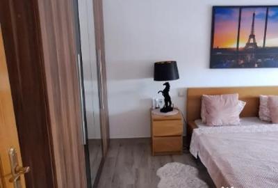 Apartament cu 2 camere decomandat în Vitan