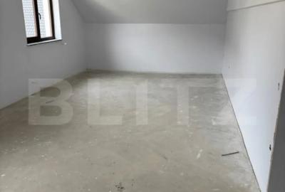 Casă cu 7 camere cu Teren 400 Mp în Central - 2