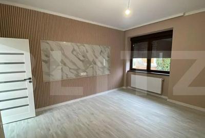 Casă cu 4 camere în Central - 1