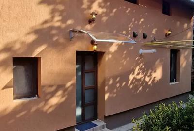 Vand casa 3 camere central - 1