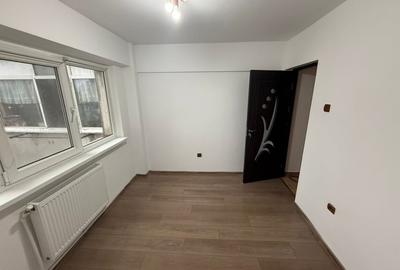 Apartament cu 3 camere decomandat în Obor - 3