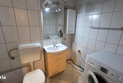 Apartament cu 3 camere, mobilat în Unirii