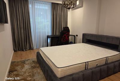Vanzare apartament 2 camere P/3