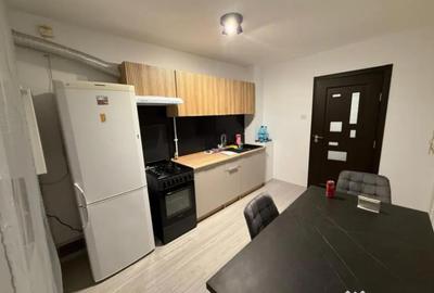 Apartament cu 3 camere decomandat în 1 Mai - 1