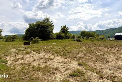Teren de 499 mp, în Central