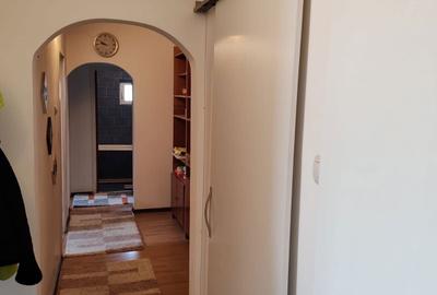 Apartament cu 3 camere decomandat în Central - 2