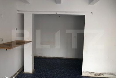 Spațiu comercial, de 26 mp, în Central - 3