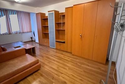 Apartament cu 3 camere decomandat în George Enescu - 2