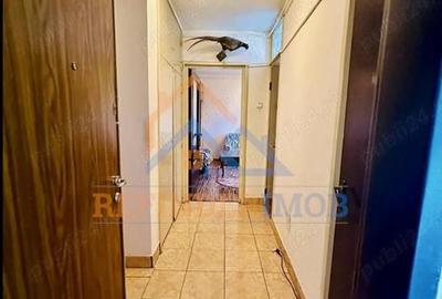 Garsonieră decomandată, mobilată în Berceni