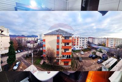 Apartament cu 3 camere de vanzare pe strada Moldovei - 22