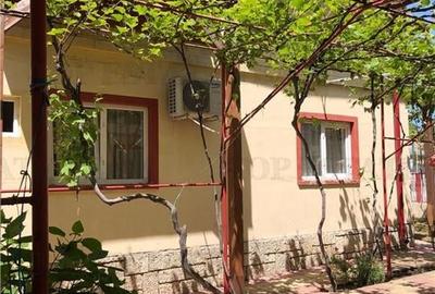 Pensiune Eforie Nord 12 camere 10 bai  zona centrala - 2