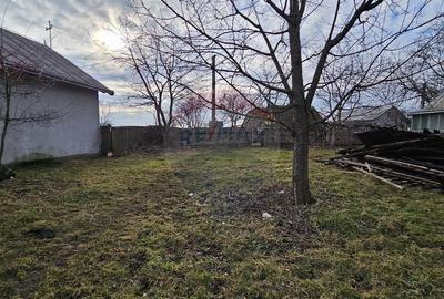 Teren de 2971 mp, în Stroiești - 5