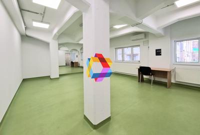 Birou, de 47 mp, în Central - 1