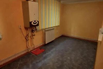 Apartament cu 2 camere decomandat în C5 - 6