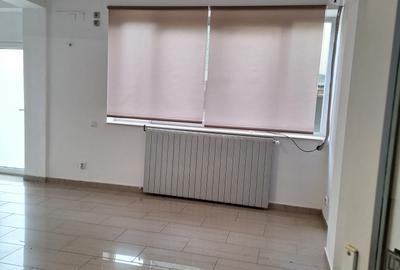 Birou, de 175 mp, în P-ța Romană - 2