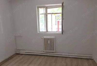 Garsonieră decomandată în Nicolina