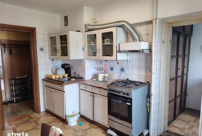 Apartament cu 3 camere decomandat în Grivița - 7
