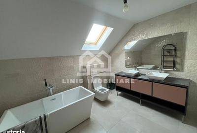 Spațiu comercial, de 570 mp, în Central - 4