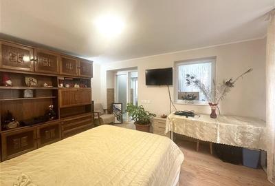 Casa Renovata si Mobilata Complet, amplasata pe un teren de 1300 mp, localitatea - 36