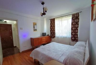 Apartament cu 2 camere semidecomandat, mobilat în Central - 1