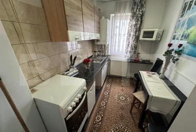 Apartament 2 camere, semidecomandat, 40 mp, zona Micro m - 5