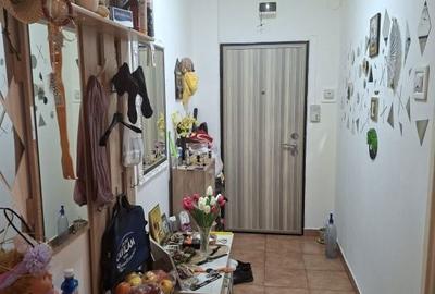 Apartament cu 2 camere decomandat în Craiovița Nouă - 1