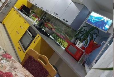Apartament cu 3 camere decomandat în Central - 2