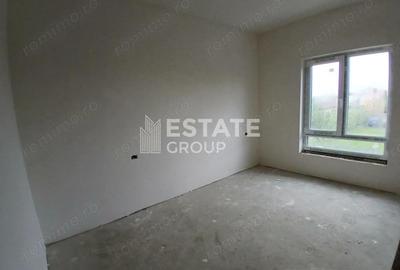 Casă cu 5 camere cu Teren 300 Mp în Dumbrăvița