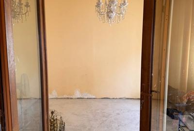 Casă cu 7 camere cu Teren 490 Mp în Central - 18