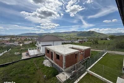 Casă cu 3 camere în Turnișor - 1