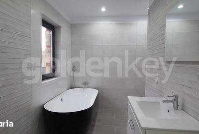 Casă cu 6 camere cu Teren 400 Mp în Central - 2