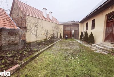 Casă cu 2 camere cu Teren 500 Mp în Central - 3