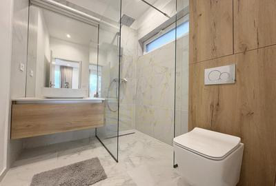 Duplex cu 4 camere cu Canalizare în Central - 14