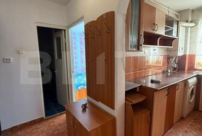Apartament cu 3 camere decomandat în 9 Mai - 7