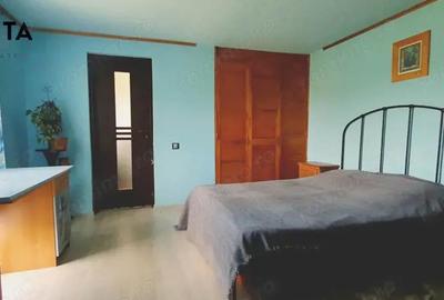 Casă cu 5 camere cu Teren 733 Mp în Luna - 12