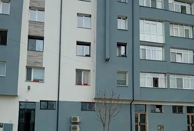Apartament cu 4 camere decomandat în Central - 3