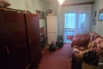 Apartament 4 camere zona Peco Cristal, str.Savenilor - 4