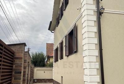 Casă individuală cu 8 camere cu Canalizare în Lazaret - 4