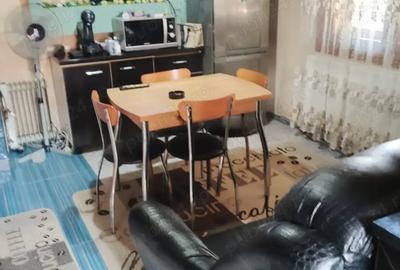 Casă cu 3 camere în Râmnicu Sărat