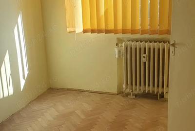 Apartament 2 camere Scoala 8 - 16