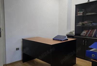Spațiu comercial, de 55 mp, în Central