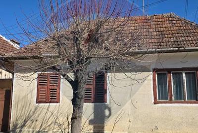 Casă cu 3 camere cu Teren 477 Mp în Central - 14