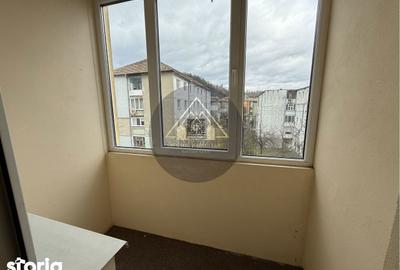 Apartament cu 4 camere decomandat în Central - 11