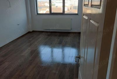 Bloc STAR3, ap 3 cam, et 3, nou , lift, parcare, curte 2170 m2, str Ostroveni, langa Zoo Valcea. - 8