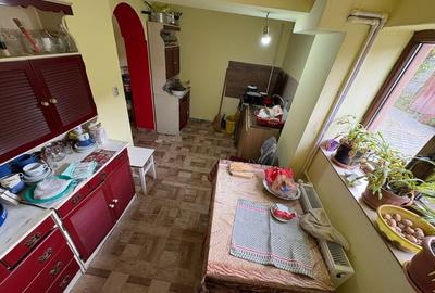 Casă individuală cu 7 camere cu Teren 943 Mp în Central - 9